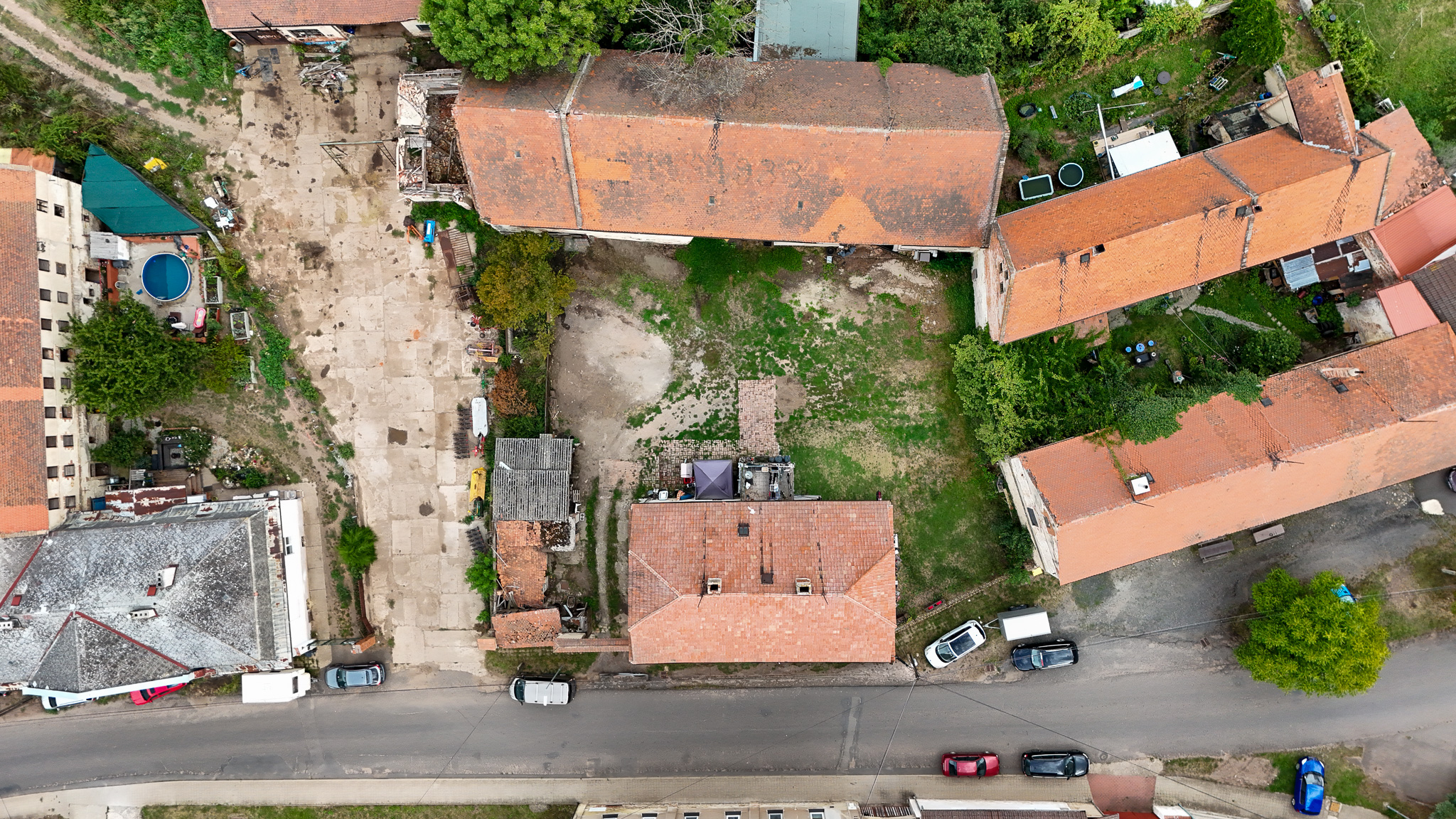 Pozemek z dronu