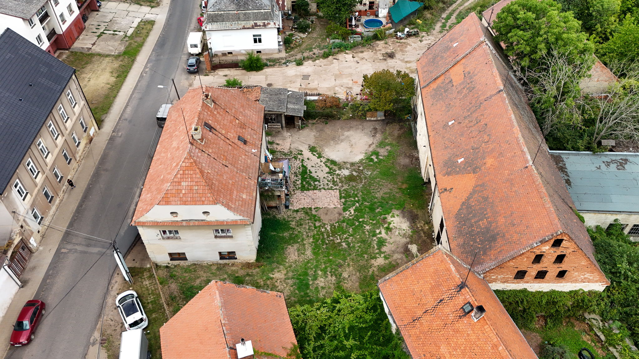 Dvůr z dronu